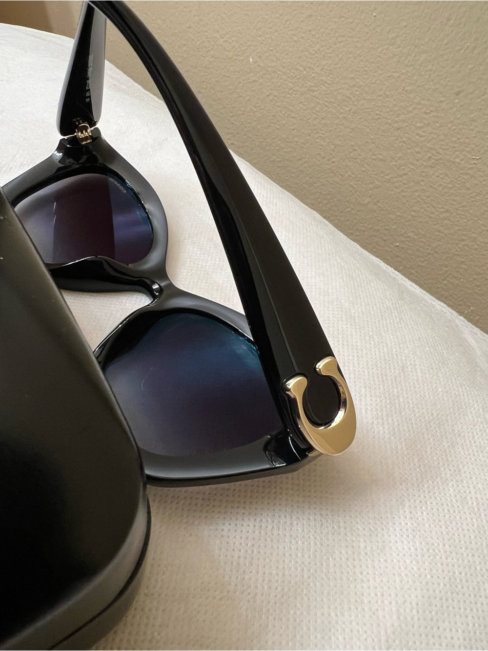 Coach Cat-Eye Sunglasses w Receipt nwt - Picture 7 of 13